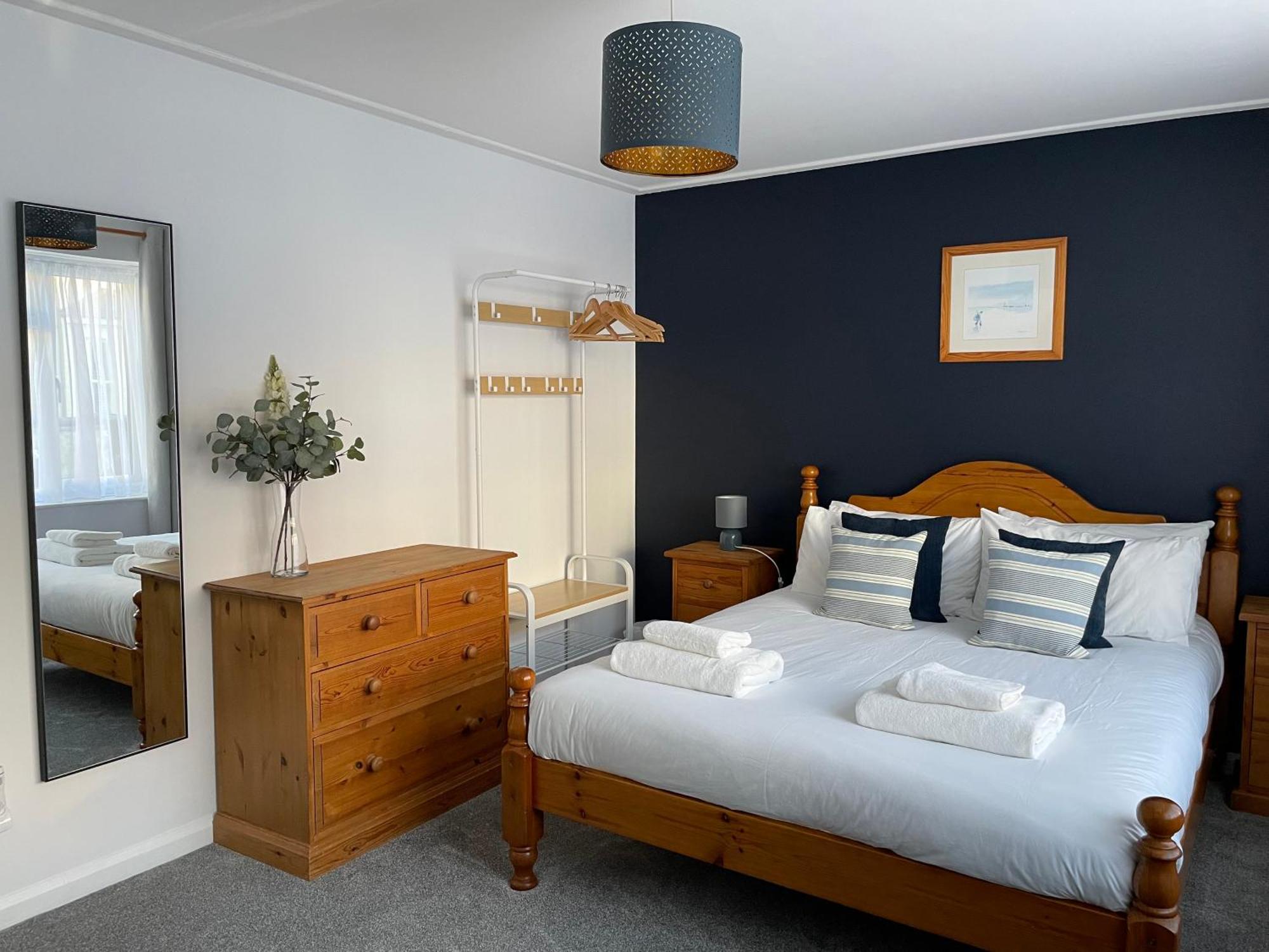 The Seagull, With Driveway And Patio Garden Villa Whitstable Dış mekan fotoğraf